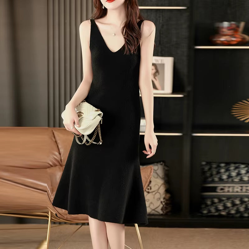 Women'S Strap Knit Dress 100% Merino Wool Tight V-Neck Strap Dress Fall/Winter Women'S Fashion Sexy inside Knee-Length Skirt